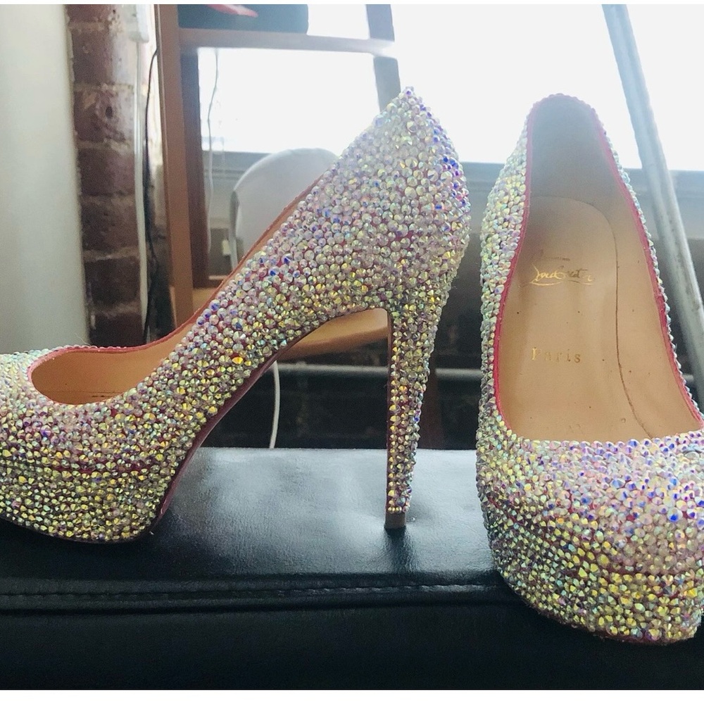 Stunning Custom Swarovski Crystal Christian Louboutin Very Prive Sz 38